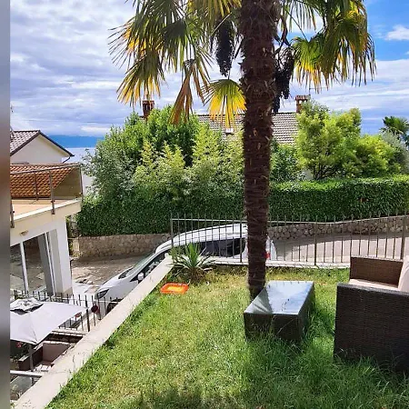 Dora Apartment