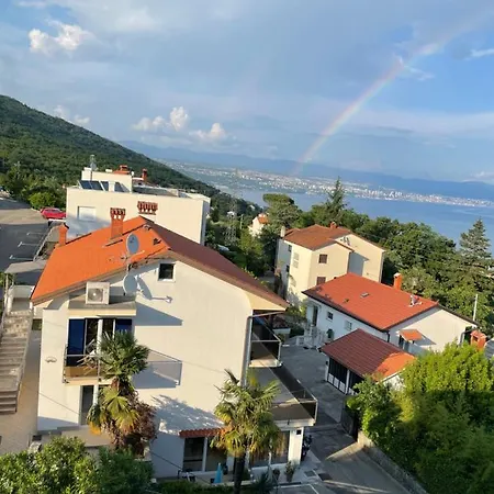 Apartman Dora *